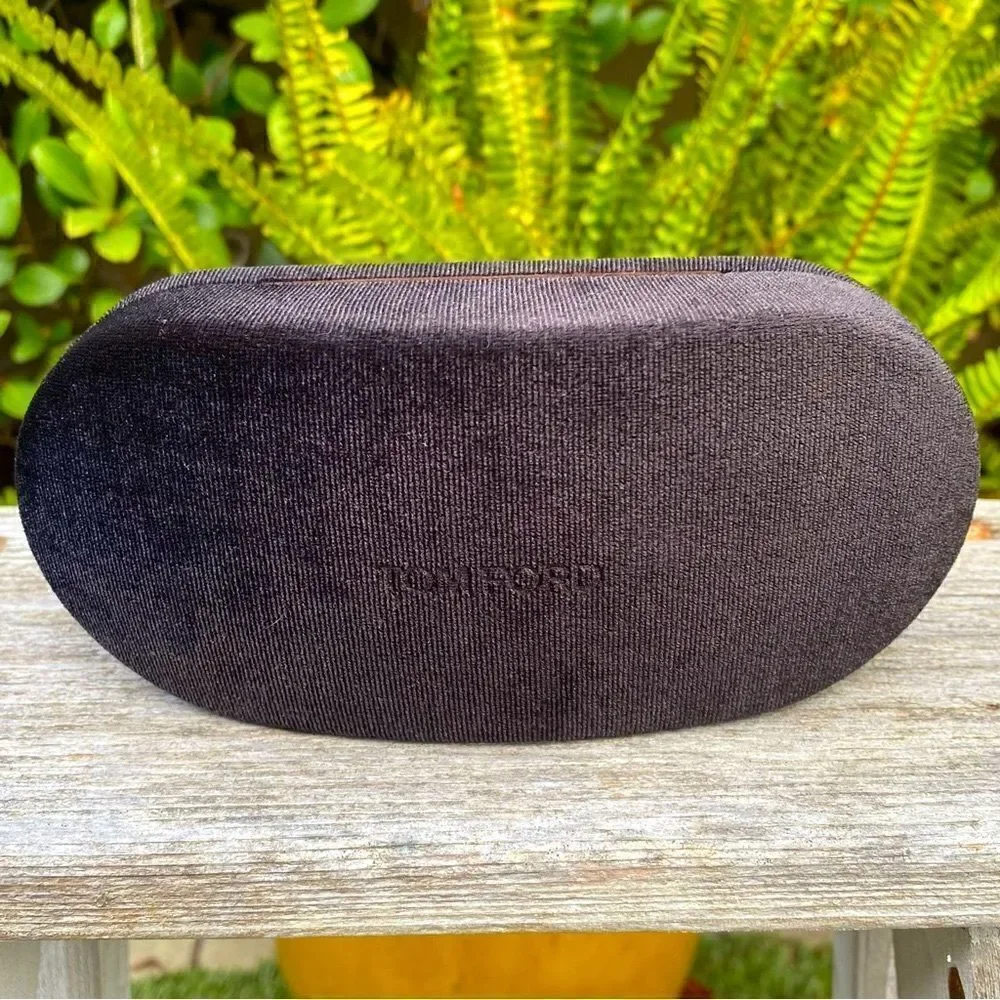 Tom Ford Black Velour Clamshell Sunglasses Case. Unisex EUC. Luxury Designer